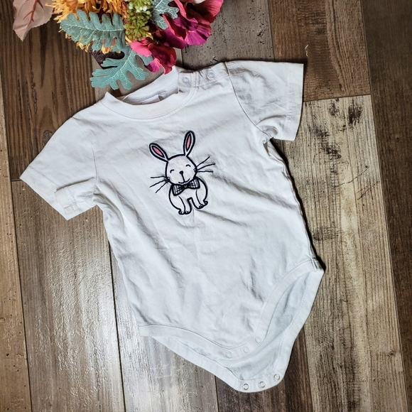 Gymboree Embroidered Baby Bunny Easter Onesie White 100% Cotton EUC Size 18-24m - Picture 11 of 11